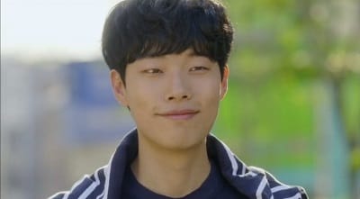 Ryu Jun Yeol Considering Lead Role in “Outback”