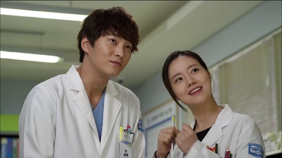 good-doctor-joo-won-and-moon-chae-won-10