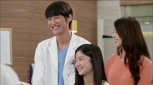 good-doctor-kim-young-kwang-kim-hyun-soo-and-uhm-hyun-kyung