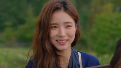 Shin Se Kyung in Talks for Starring Role in “The World They’re Dating In”