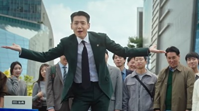 Jung Kyung Ho is Humorous in New Trailers for “Pro Bono”