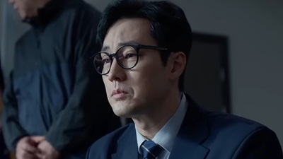 So Ji Sub Transforms Into a Skilled Operative in New Trailer for “Manager Kim”