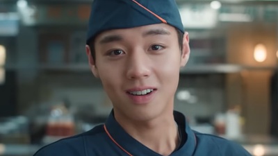 Park Ji Hoon Starts His Cooking Journey in New Trailer for in “The Legend of Kitchen Soldier”